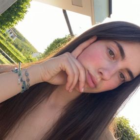 Azzurra, Babysitter in Susegana