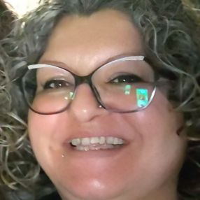 Michela, Babysitter a Camerata Picena