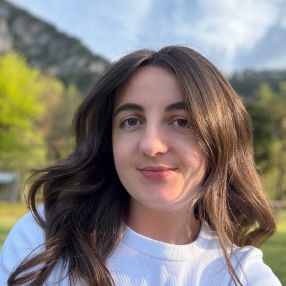 Jonida, Babysitter a Riva del Garda