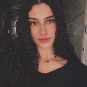 Sofia, Babysitter a Garbagnate milanese