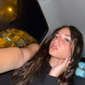 Agnese, Babysitter in Aversa
