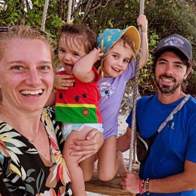 Giorgia, Famiglia a Leini'
