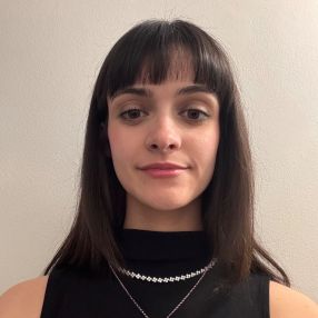 Alicia, Babysitter a Usmate-velate