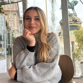 Sofia, Babysitter a Castelnovo di Sotto