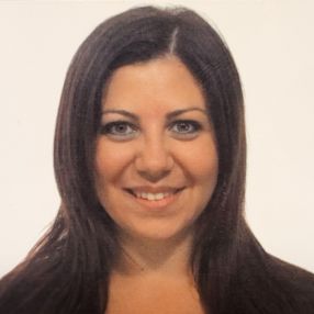 Rossella, Babysitter in Muggiò