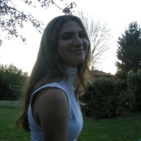 Elisa, Babysitter a Pognano