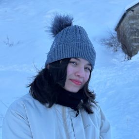 Brithany, Babysitter in Basiano