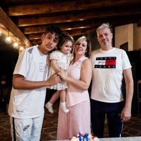 Sara, Family in Casarile