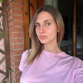 Linda, Babysitter a Bagno A Ripoli