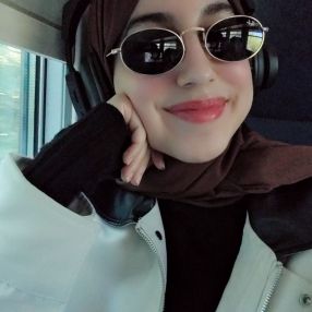 Asma, Babysitter in Pozzuolo del Friuli