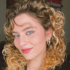 Miriam, Babysitter a Biancavilla