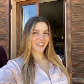Maddalena, Babysitter in Posada