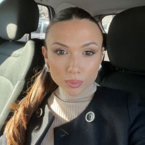 Giovanna De, Babysitter a Qualiano