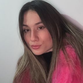Elide, Babysitter a Canicattì