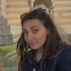 Sara, Babysitter a Moneglia