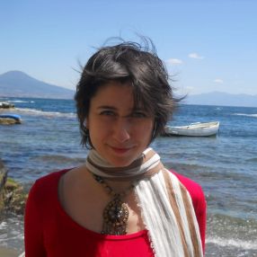 Miriam, Babysitter a Napoli