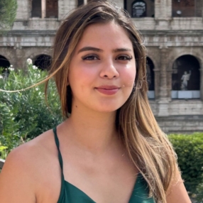 Nina, Babysitter in Gassino torinese