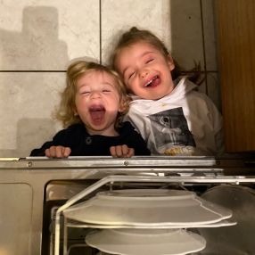 Anna, Famiglia a Pavia