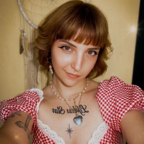 Laura Delia Elena, Babysitter in Alpignano