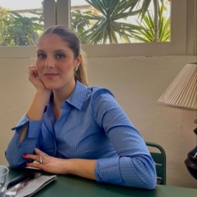 Elena, Babysitter in Finale ligure