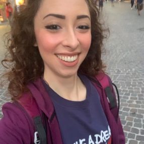 Raffaella, Babysitter a Ferrara