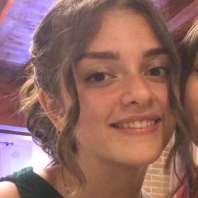 Giulia, Babysitter a Sergnano