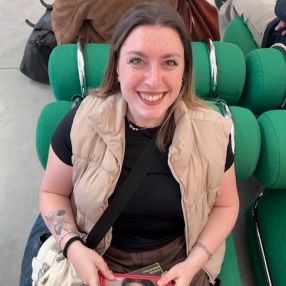 Giulia, Babysitter a Saint-christophe