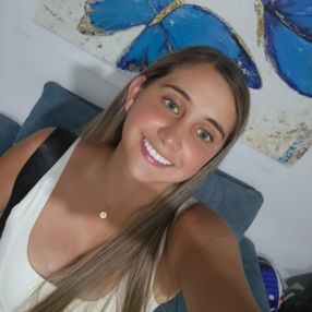Maria Del Mar, Babysitter a Pietra Ligure