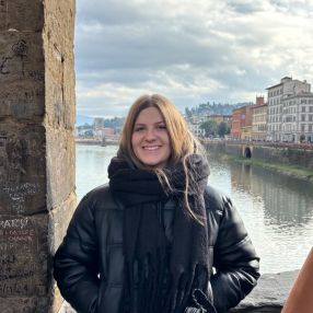 Martina, Babysitter a Provincia di Ferrara