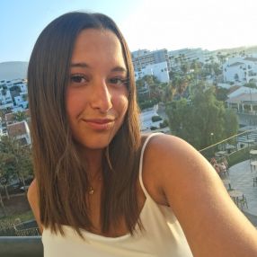 Viviana, Babysitter a Arcore