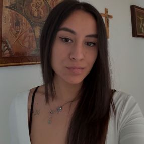 Simona, Babysitter a Viareggio
