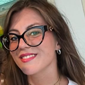 Alexandra, Babysitter in Monte Sant'Angelo