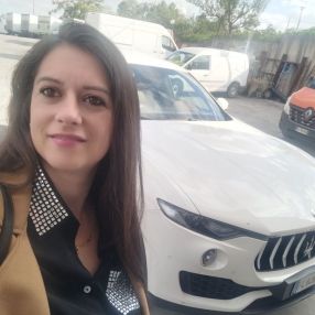 Mirela, Babysitter a Libero consorzio comunale di Enna