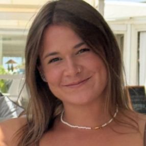 Emma, Babysitter a Follonica