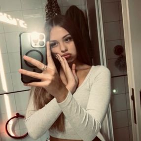 Nicol, Babysitter in Acquanegra Sul Chiese