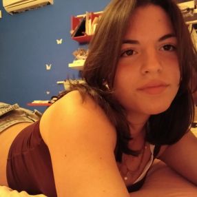 Alessia, Babysitter a Città metropolitana di Palermo