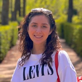 Daniela Karina, Babysitter in Busto Arsizio