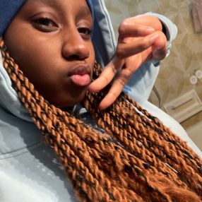 Rushda, Babysitter a Molinetto