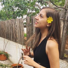 Federica, Babysitter a Castellana Grotte