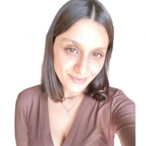 Virginia, Babysitter a Copertino