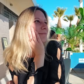 Laura, Babysitter a Robecchetto con Induno