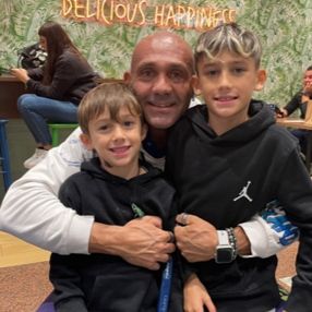 Emanuele, Famiglia a Cernusco sul Naviglio