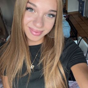 Sofia, Babysitter a Cassano Magnago