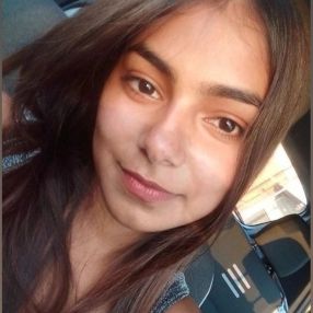 Riya, Babysitter a Poncarale