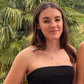 Lara, Babysitter a Pozzuolo del Friuli