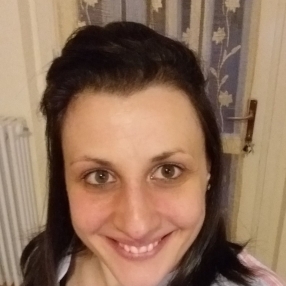 Mara, Babysitter in Stezzano