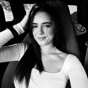 Rebeca, Babysitter a Borgo Hermada