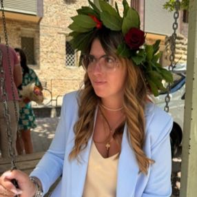 Chiara, Babysitter a San Vincenzo
