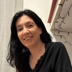 Laura, Babysitter a Paese