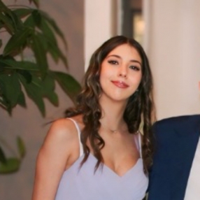 Elisa, Babysitter a Trecella